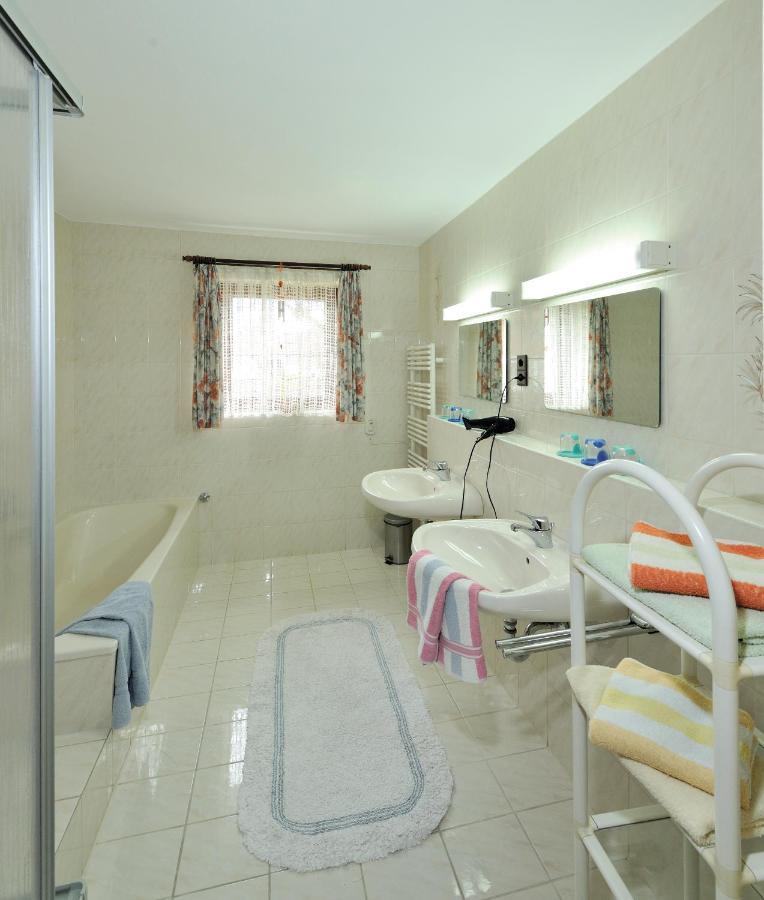 110 Qm Ferienwohnung Haus Renn Bischofswiesen Luaran gambar